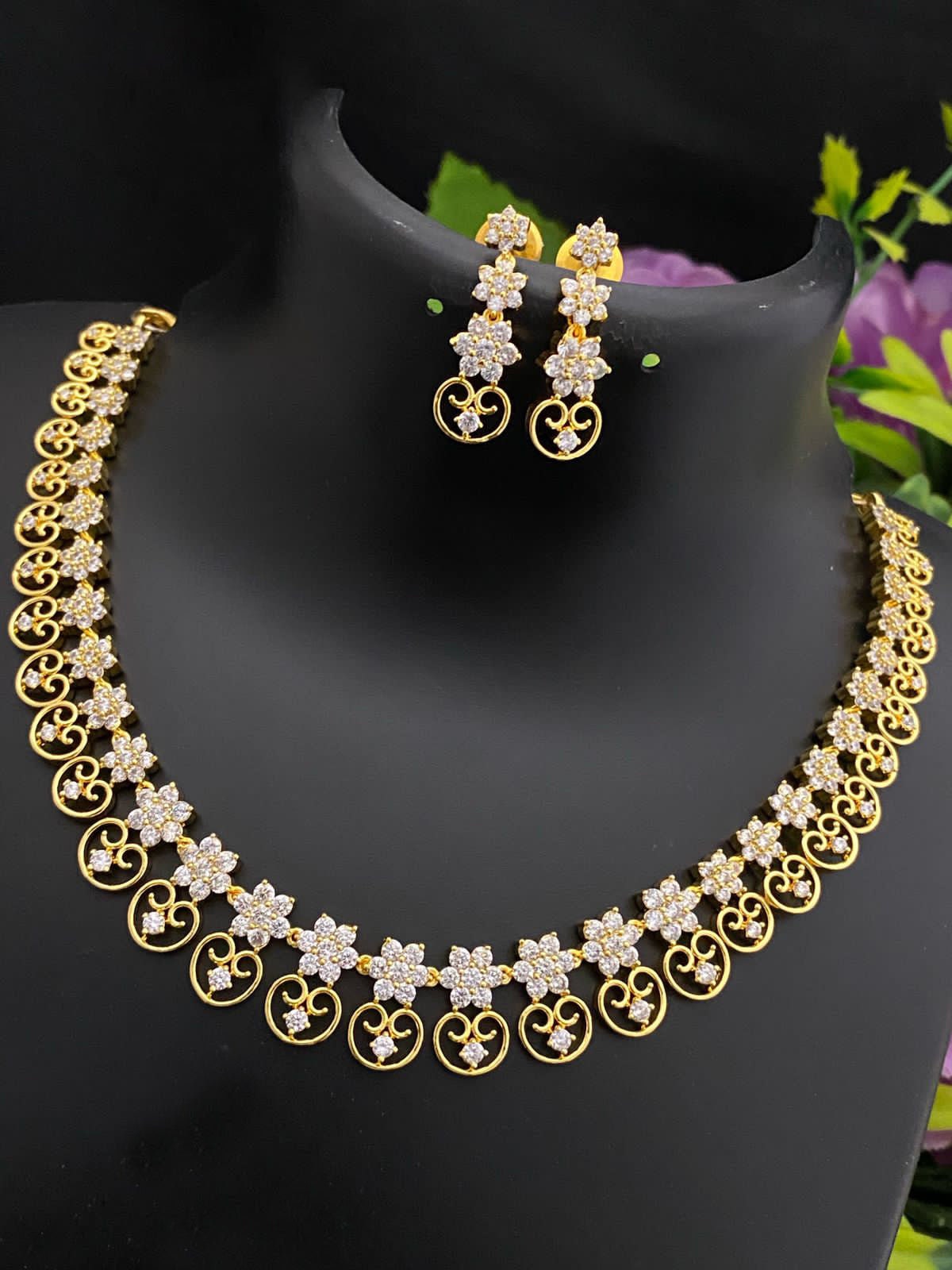 Gold Plated Green Stone Necklace Set| South Indian Floral Choker with Earrings| Lightweight Ethnic Jewelry for Saree & Wedding| Gift for her