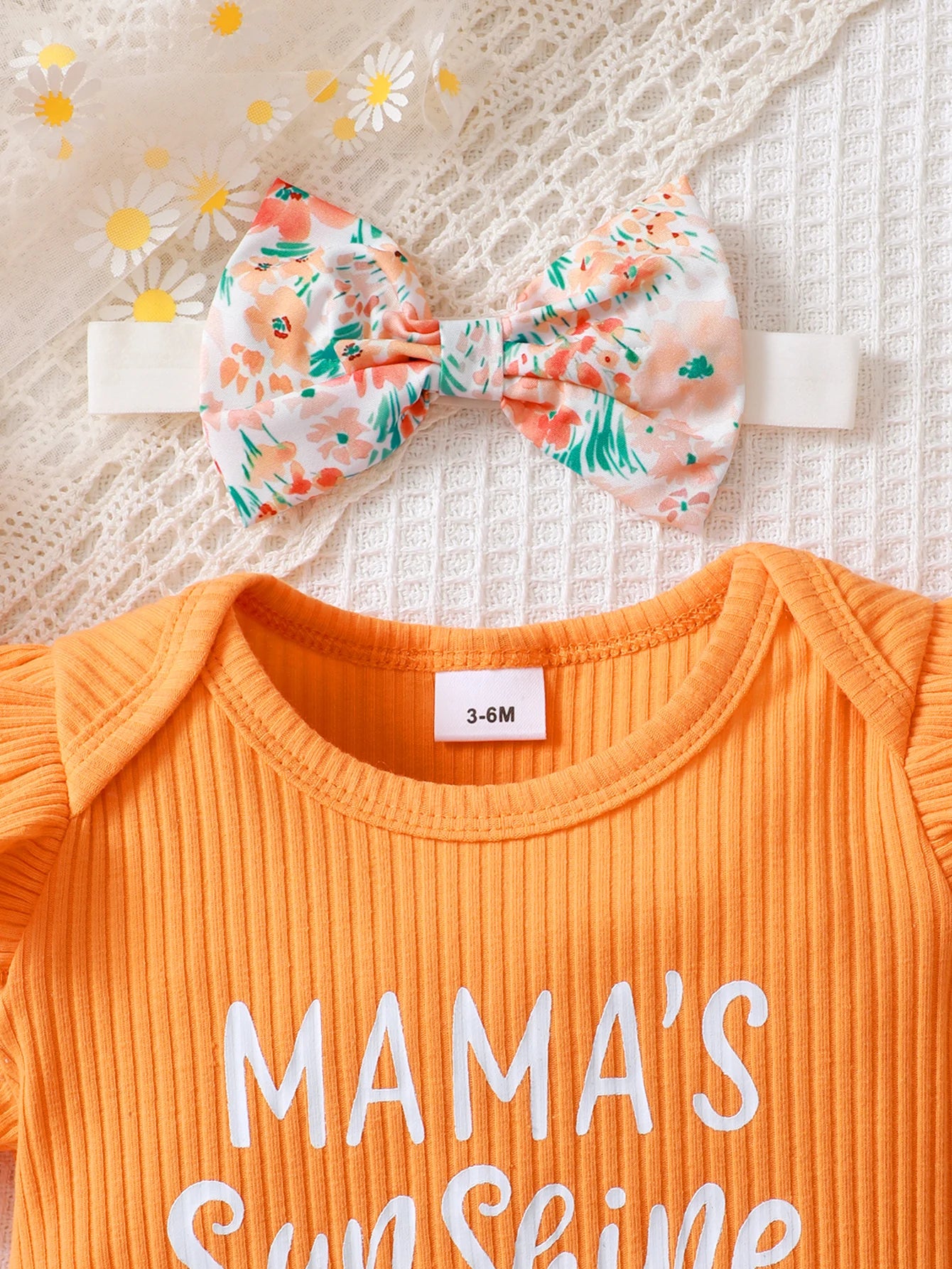 0-2 Year Old Newborn Girl Baby Summer Cotton Short Sleeved Headband Top With Letter Print Shorts Bow Three Piece Set