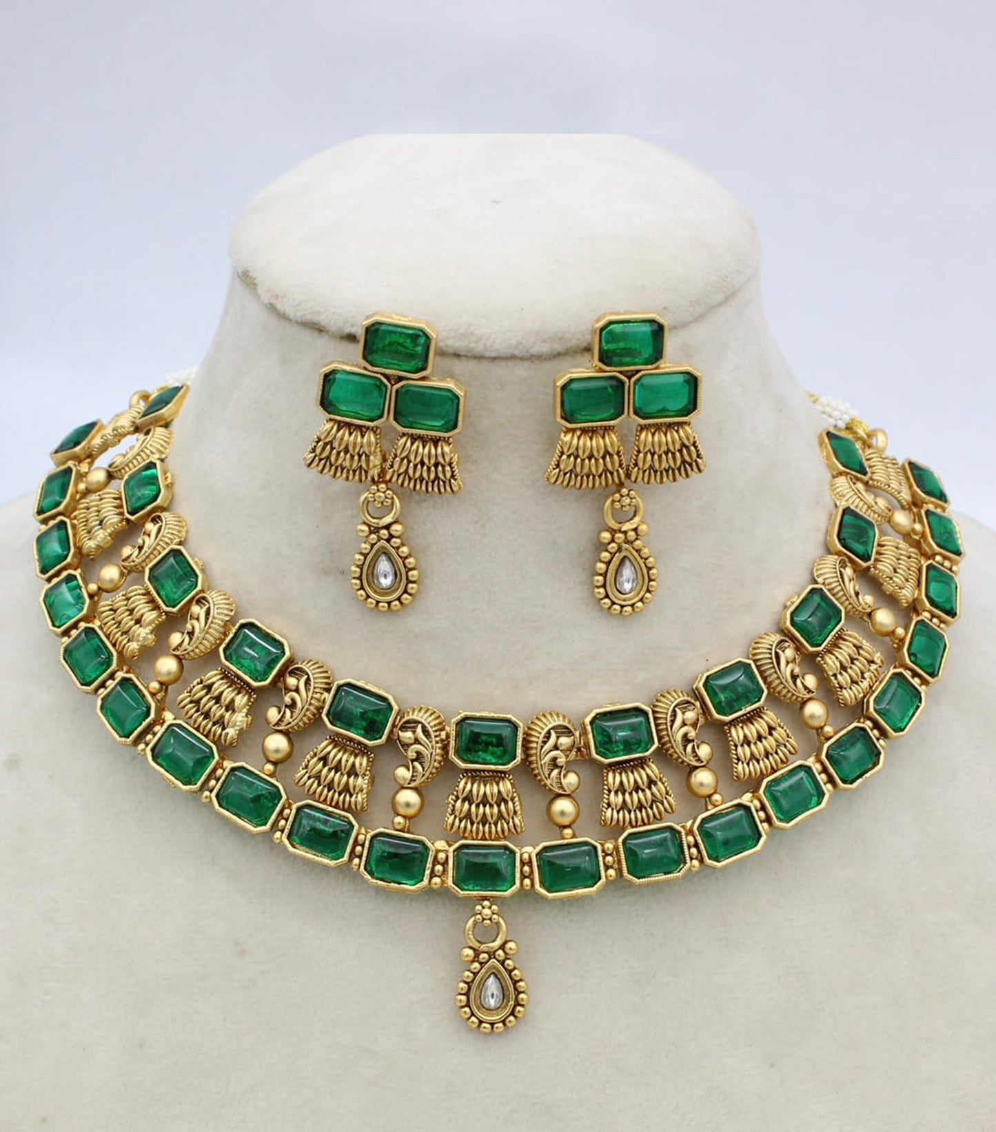 Matte Gold Finish Rajwadi Choker Necklace with Monalisa glass stones | bollywood choker necklace set