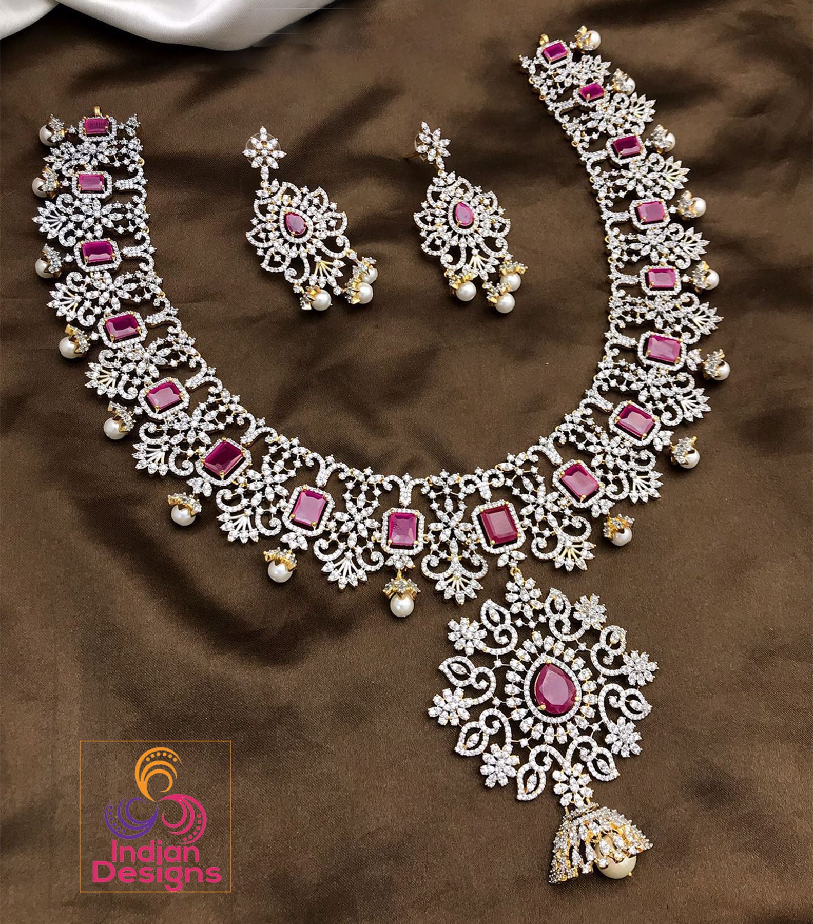 Beautiful designs of diamond necklace Clearance