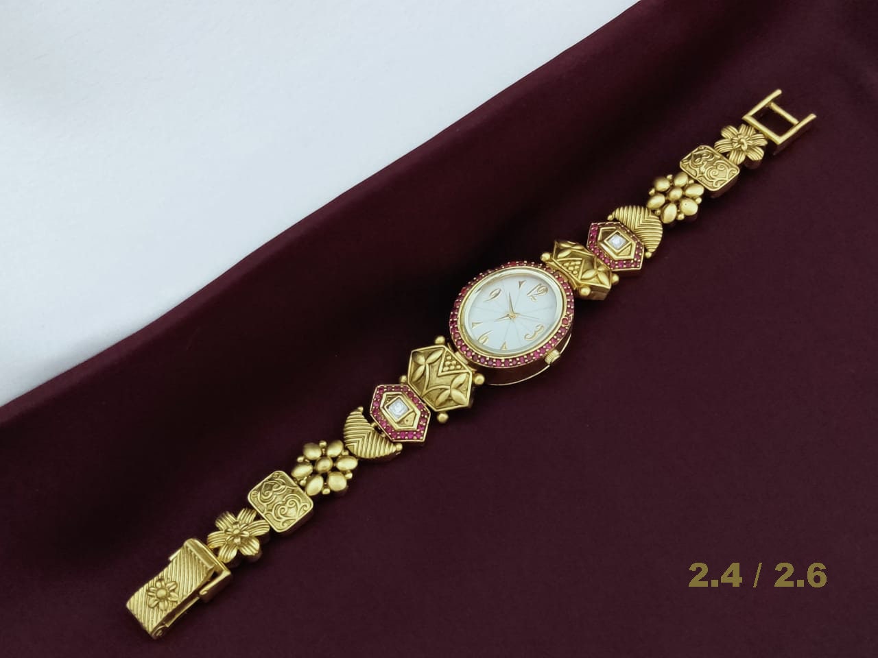 Gold Tone watch women | women's watch fashion trends 2021 | bollywood celebrities wrist watches