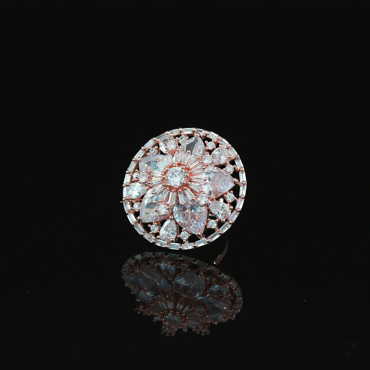Round Fancy rose gold rings for woman | Round flower cluster cocktail ring | fashion rings for women | fashion cocktail trendy party rings