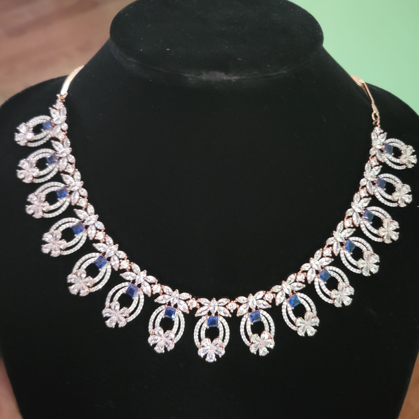 Hand crafted Zircon Stone Enhanced Necklace|Rose Gold Polish Copper Alloy Stone CubicZirconia Necklace|Womens Luxury Elegant Fashion Jewelry