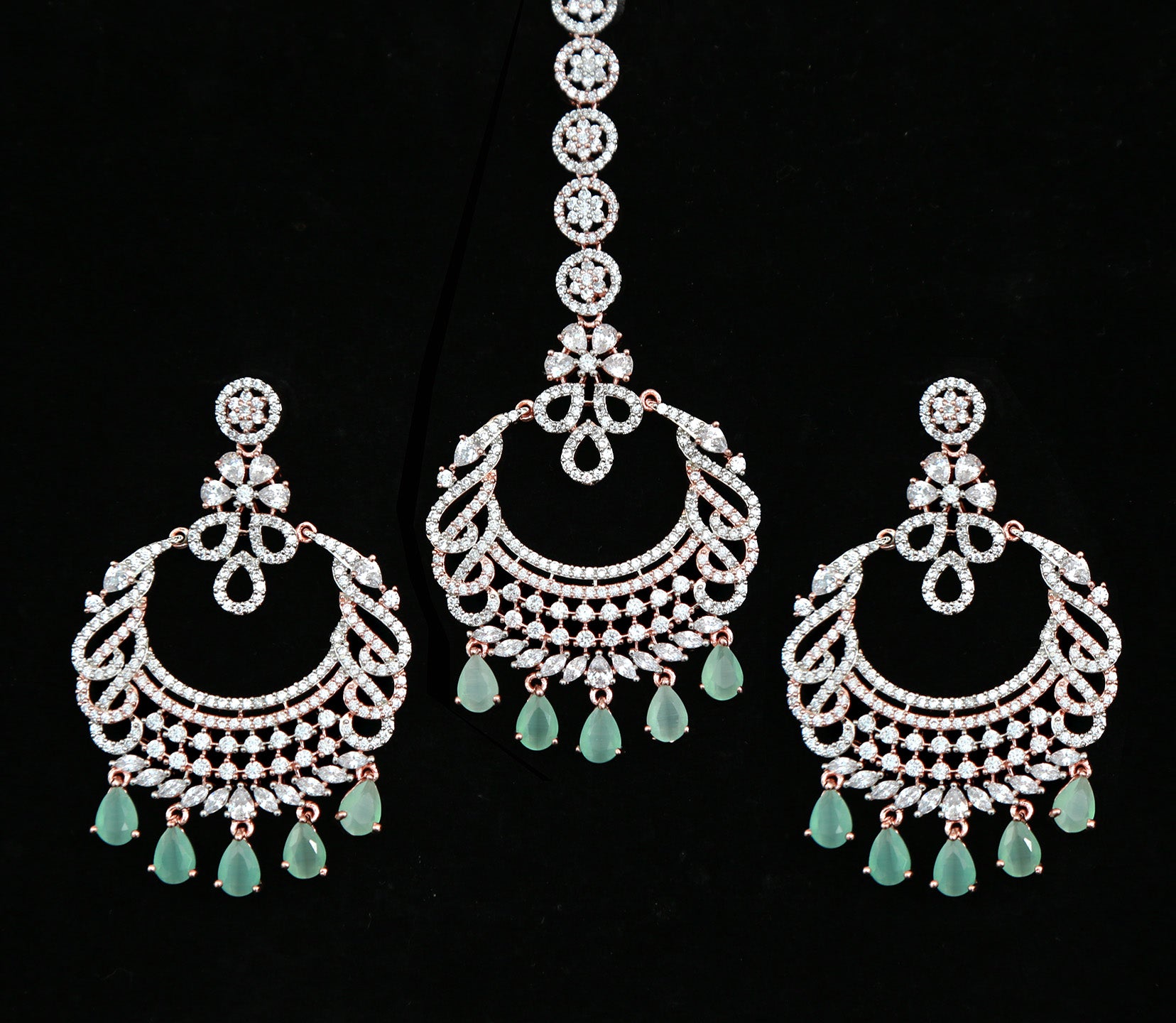 LIVE EVIL Maang Tikka With Earrings Set Gold Plated Light Blue Kundan  Earring Set with Maang