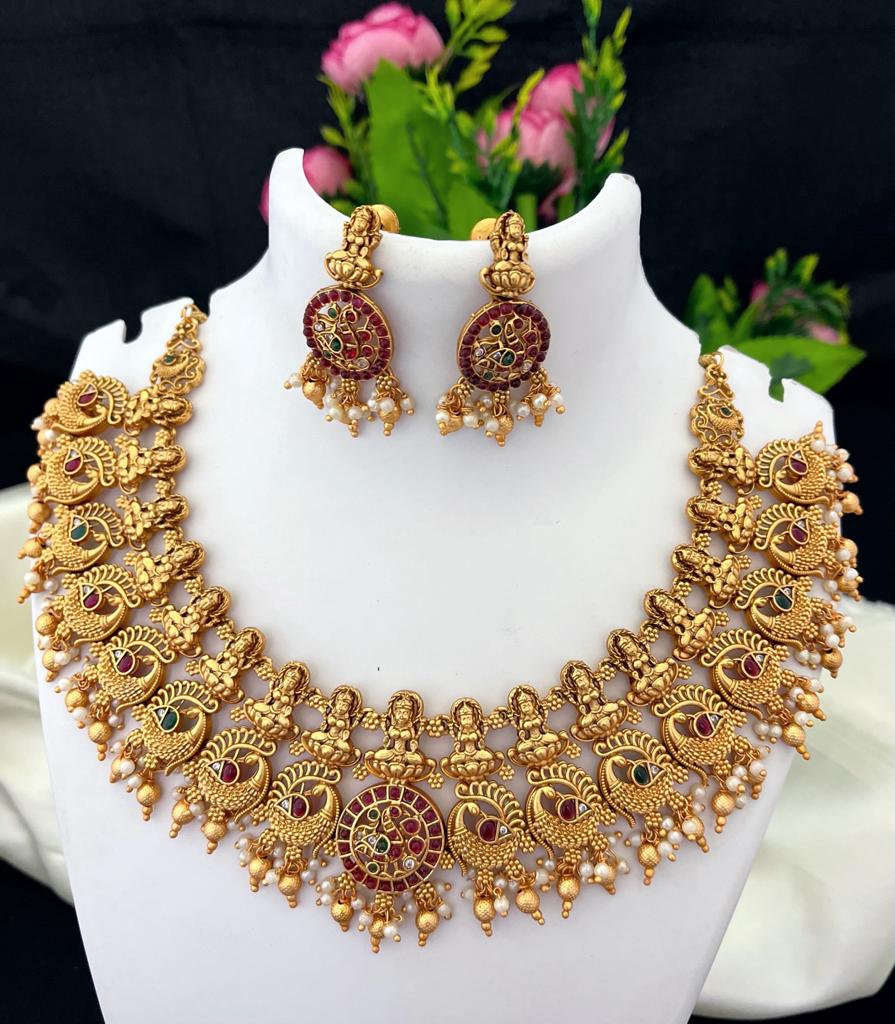 Antique gold Kemp choker South Indian Temple Jewelry Lakshmi Lakshmi set, Guttapusalu Necklace, Indian Bridal jewelry