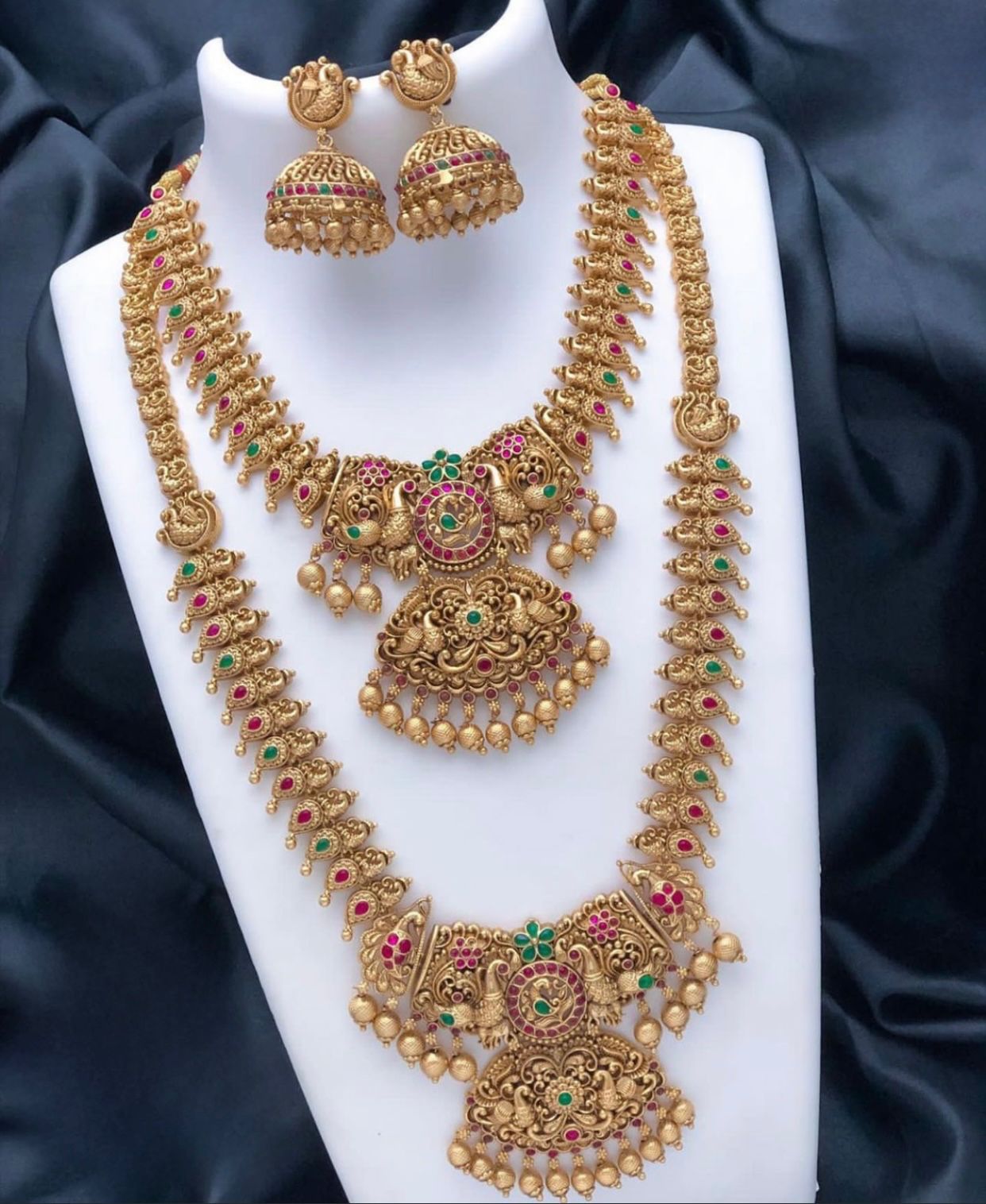 Matte gold Temple Jewelry Dancing Peacock design Long-shot South Indian Necklace combo