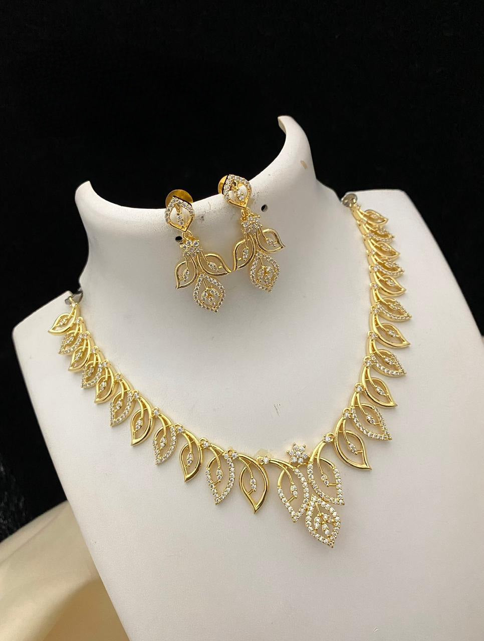 Elegant Gold Plated Necklace Indian jewelry | Gold Plated leaf Design Necklace | Traditional south indian gold necklace designs for Sari