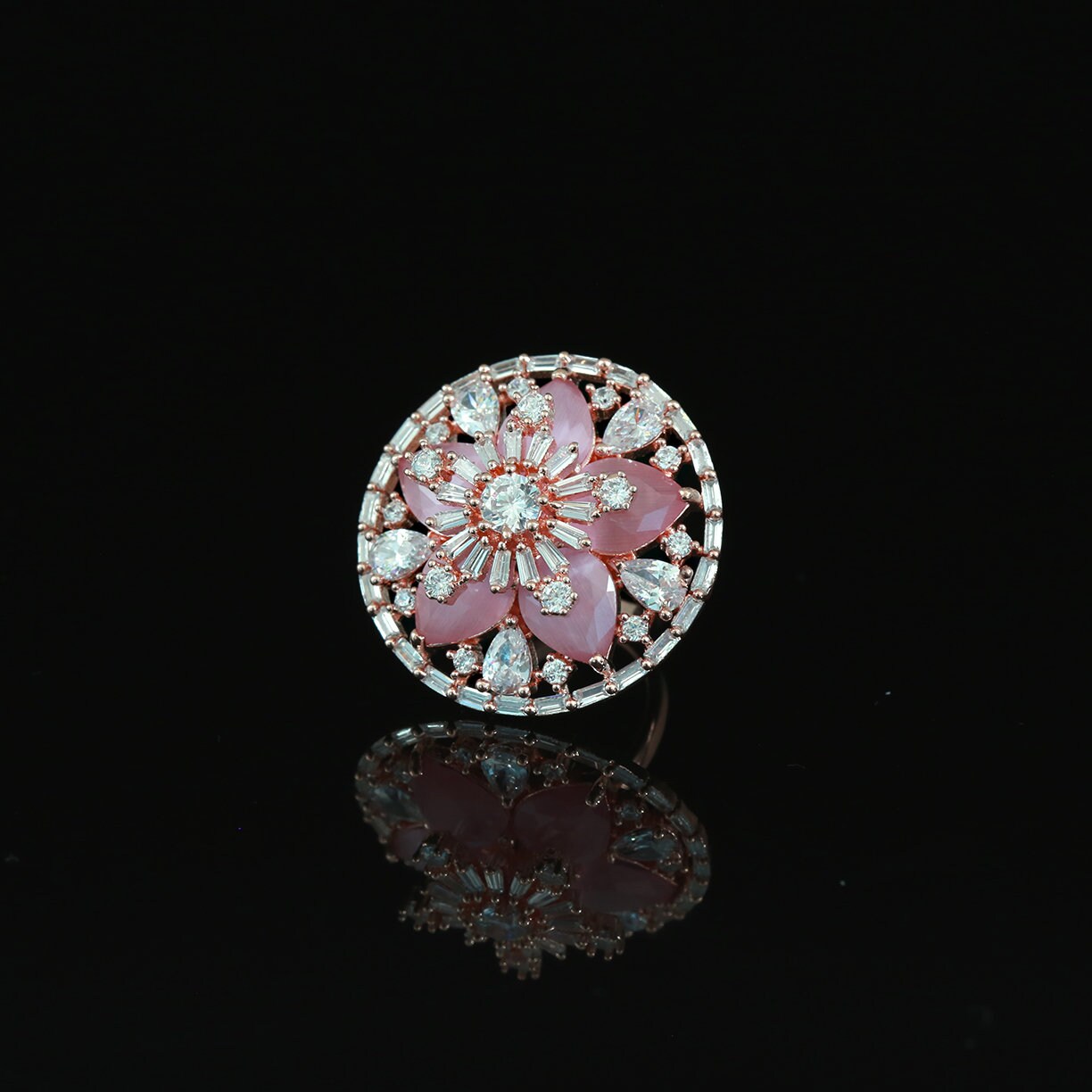 Round Fancy rose gold rings for woman | Round flower cluster cocktail ring | fashion rings for women | fashion cocktail trendy party rings