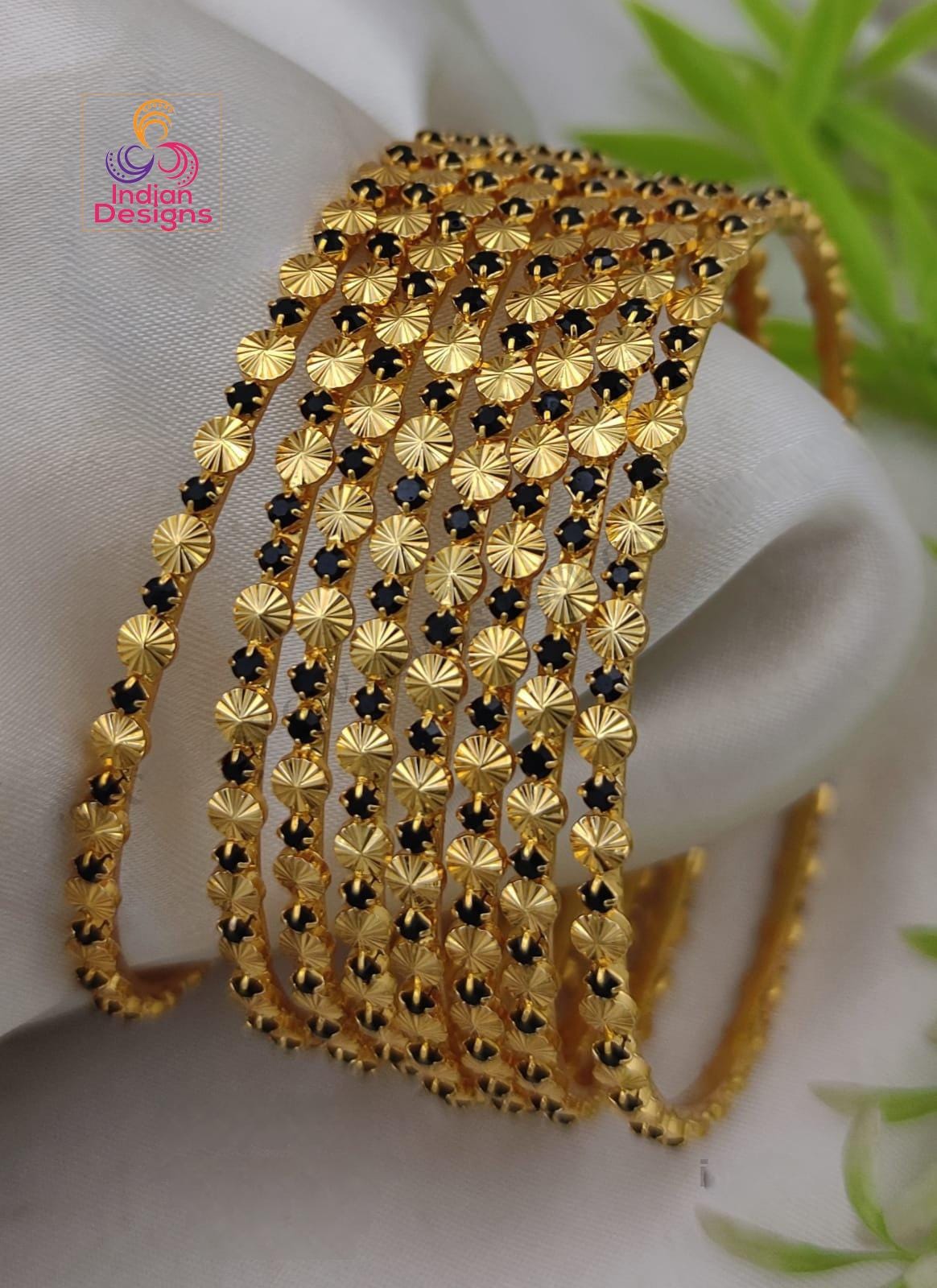 Gold Plated Bangles Set of 8| Black & White Stone Bangles| Lightweight Daily Wear Indian Jewelry| South Indian Gold Kada Set| Gift for her