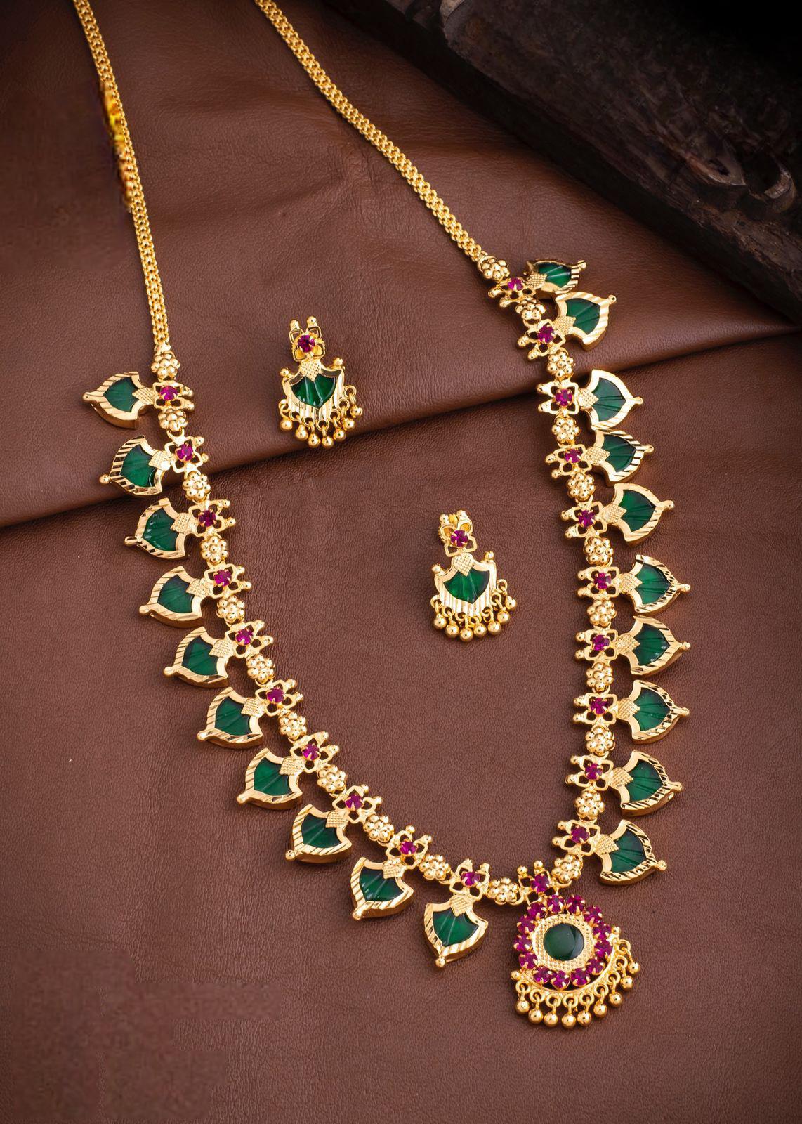 Traditional Kerala Style Palakka Mala set| South Indian Green Ruby Necklace and Earrings| Gold Plated Indian Temple Jewelry| Gift for her