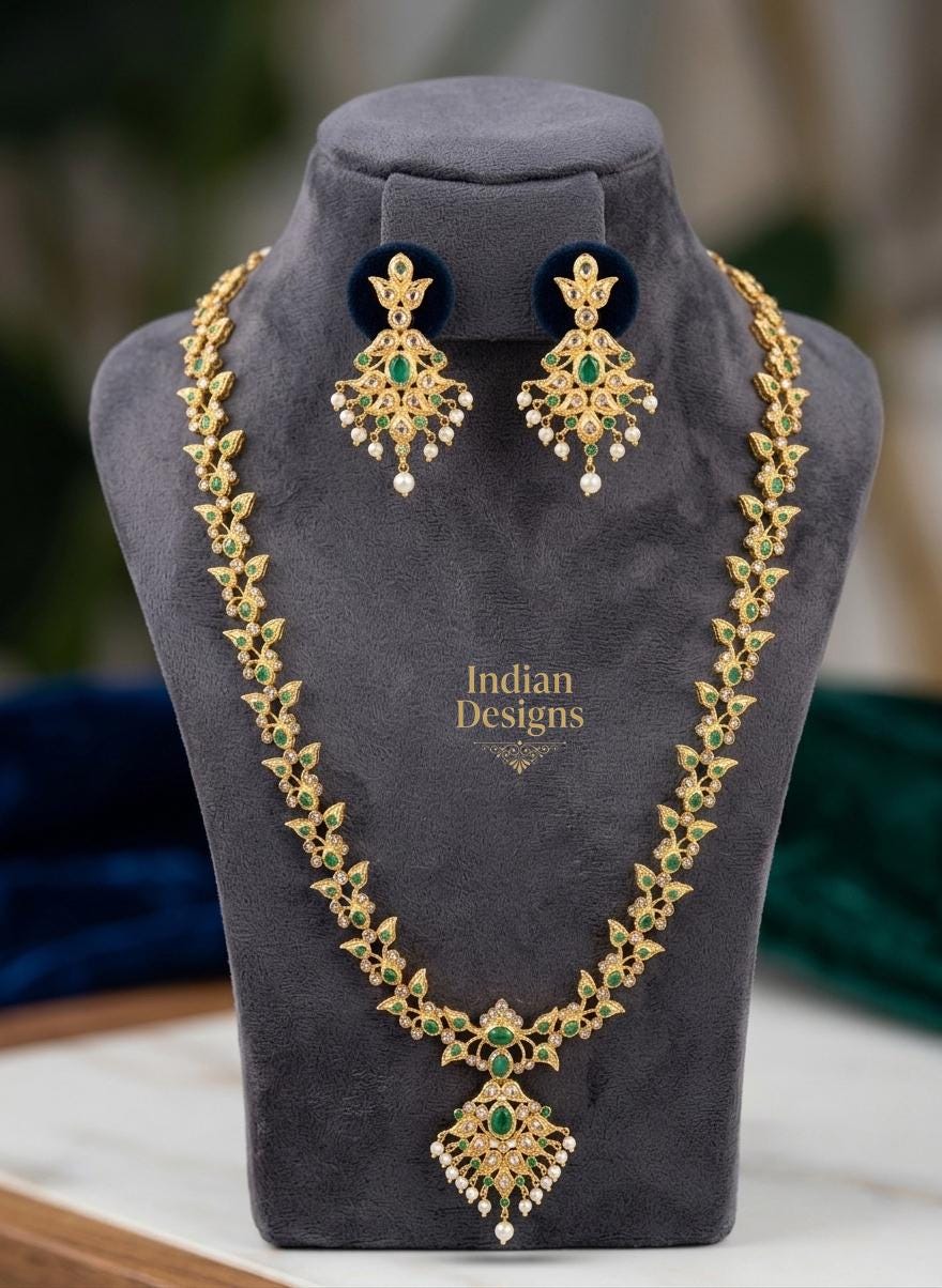 Emerald Green Bridal Necklace Set| Indian Wedding Jewelry| Kundan Style Gold Tone Necklace| Green Stone Earrings| Indian Bridal Jewelry