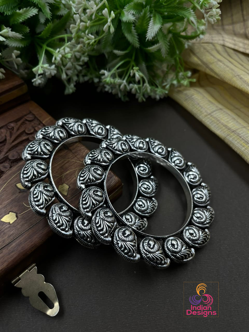 Pair of Oxidized Silver Bangle with Peacock Design