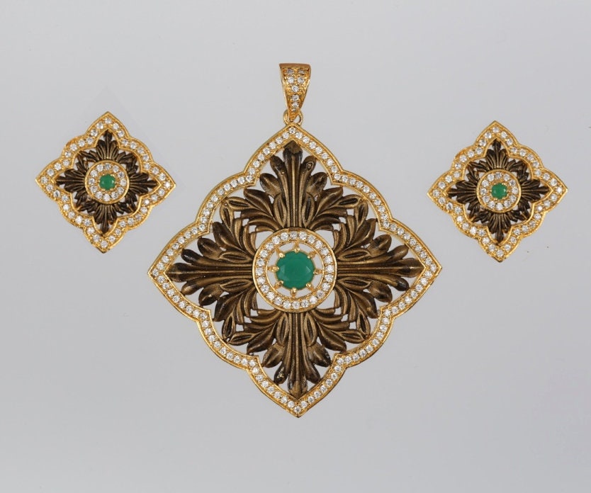 Antique Gold Background Floral Design with American Diamonds  Pendant| Ethnic Square Designer Traditional Pendant