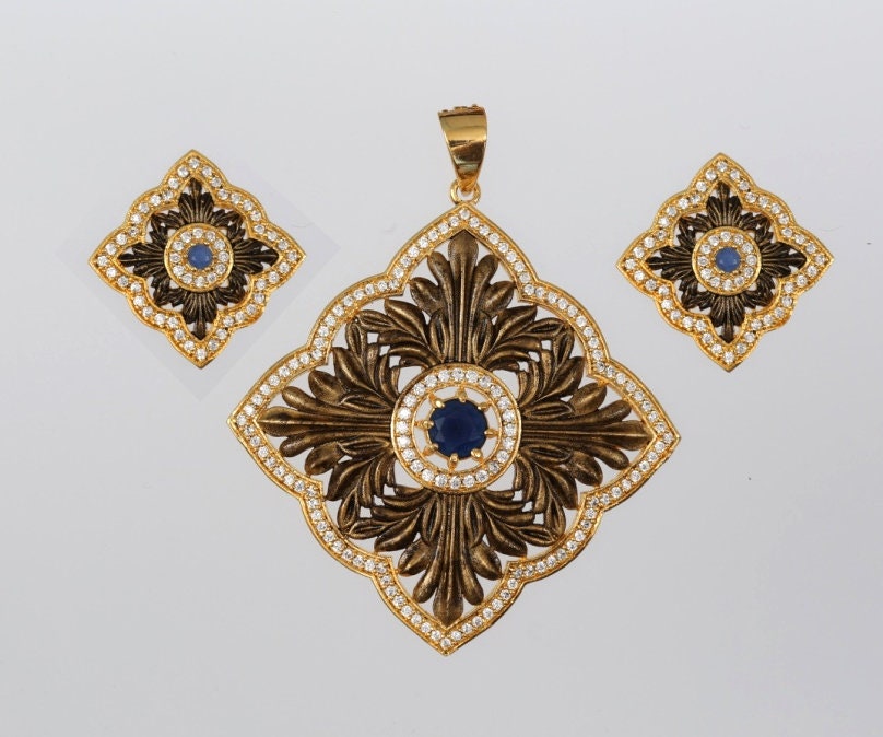 Antique Gold Background Floral Design with American Diamonds  Pendant| Ethnic Square Designer Traditional Pendant