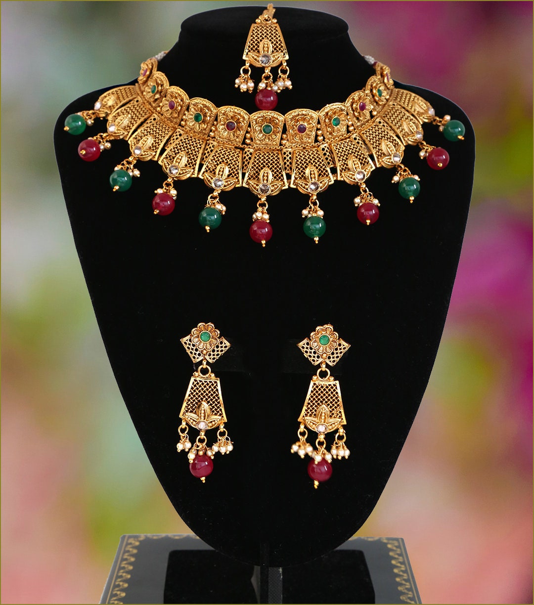 Kundan Polki Indian wedding Bridal Jewelry necklace with Matching earrings and Mang Tikka