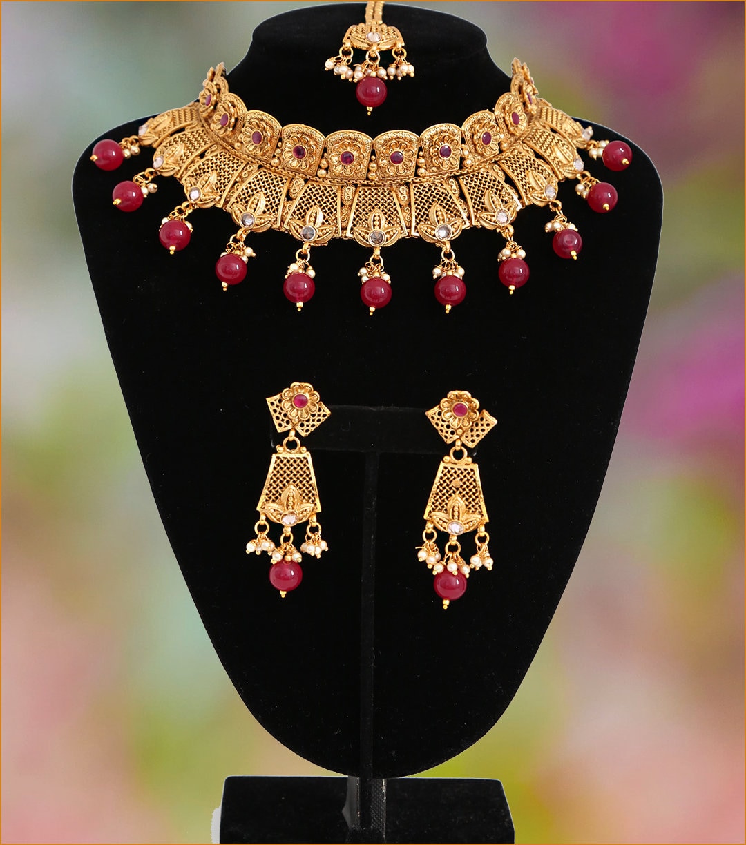 Indian Bridal Jewelry necklace with Matching earrings and Maang Tikka Kundan|Antique Gold Kundan Polki Wedding Jewelry|Ruby Round Stones