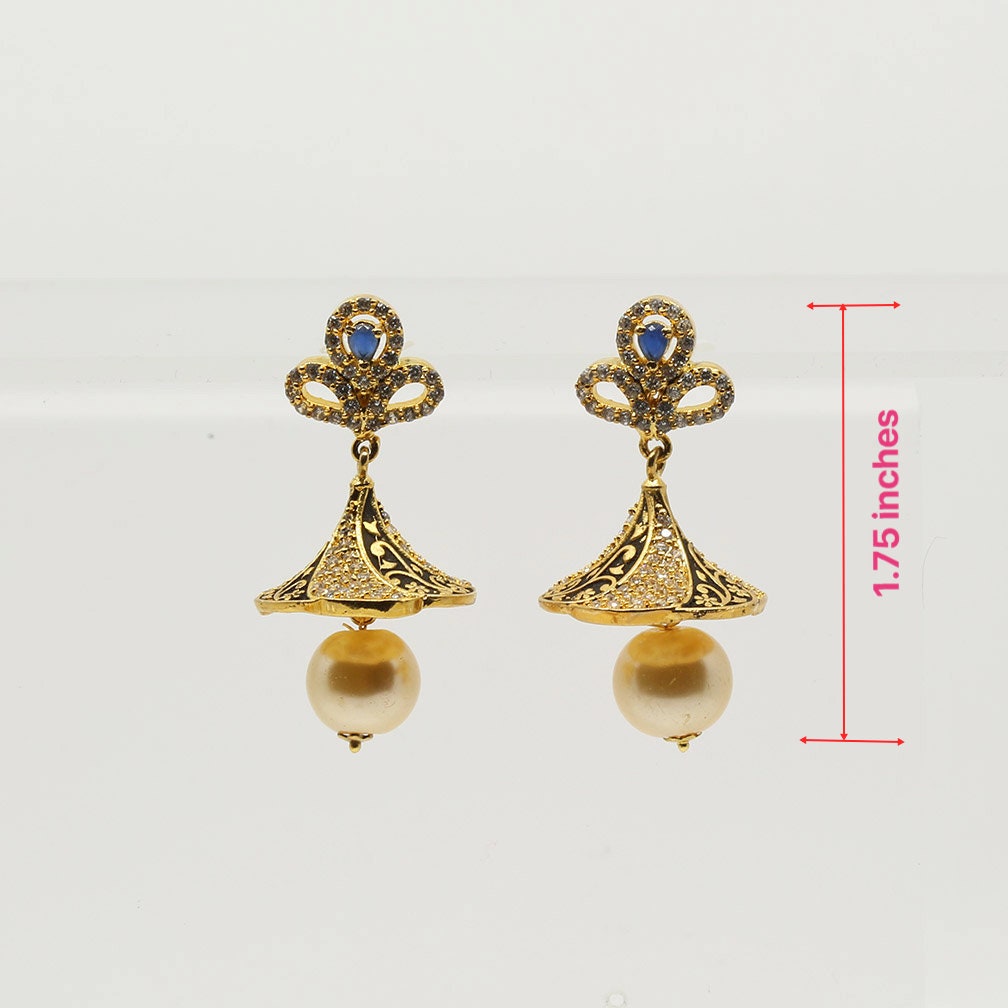 14K Gold Vintage Royal Style Portrait Pearl Earrings Artificial Crysta –  Huge Tomato