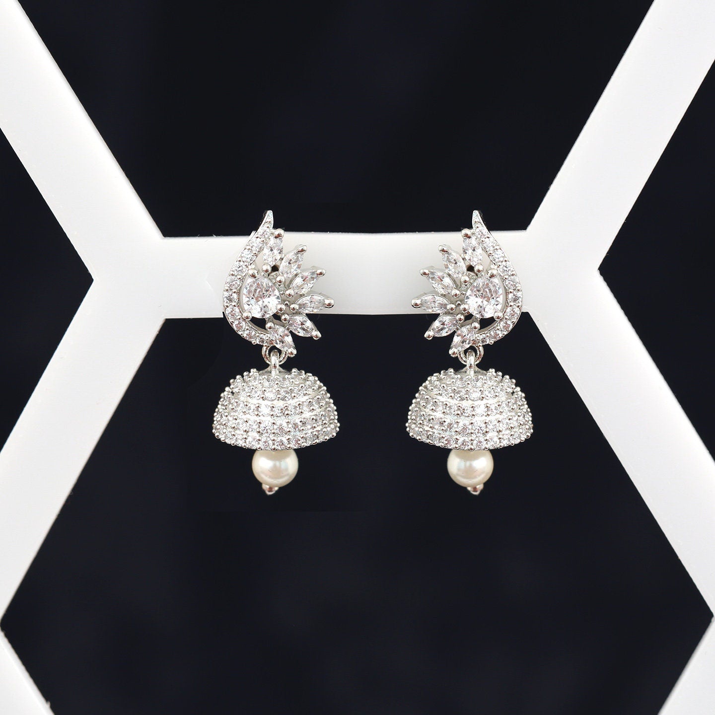 375 gold earrings - clear zircons on asymmetrical bar, oval white pearl |  Jewelry Eshop